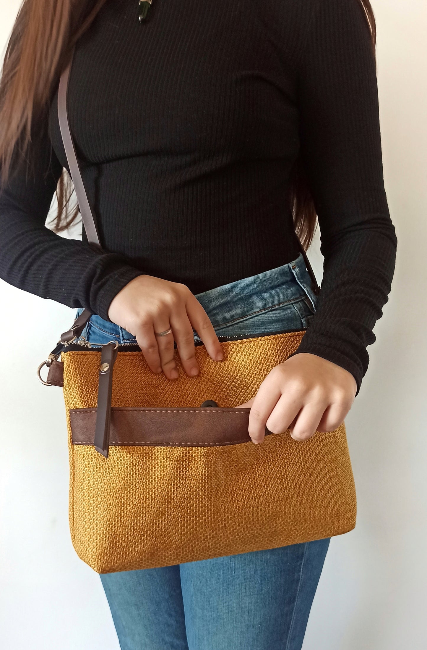 Crossbody bag- Mustard yellow