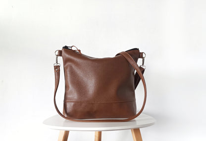 Vegan crossbody bag- Brown