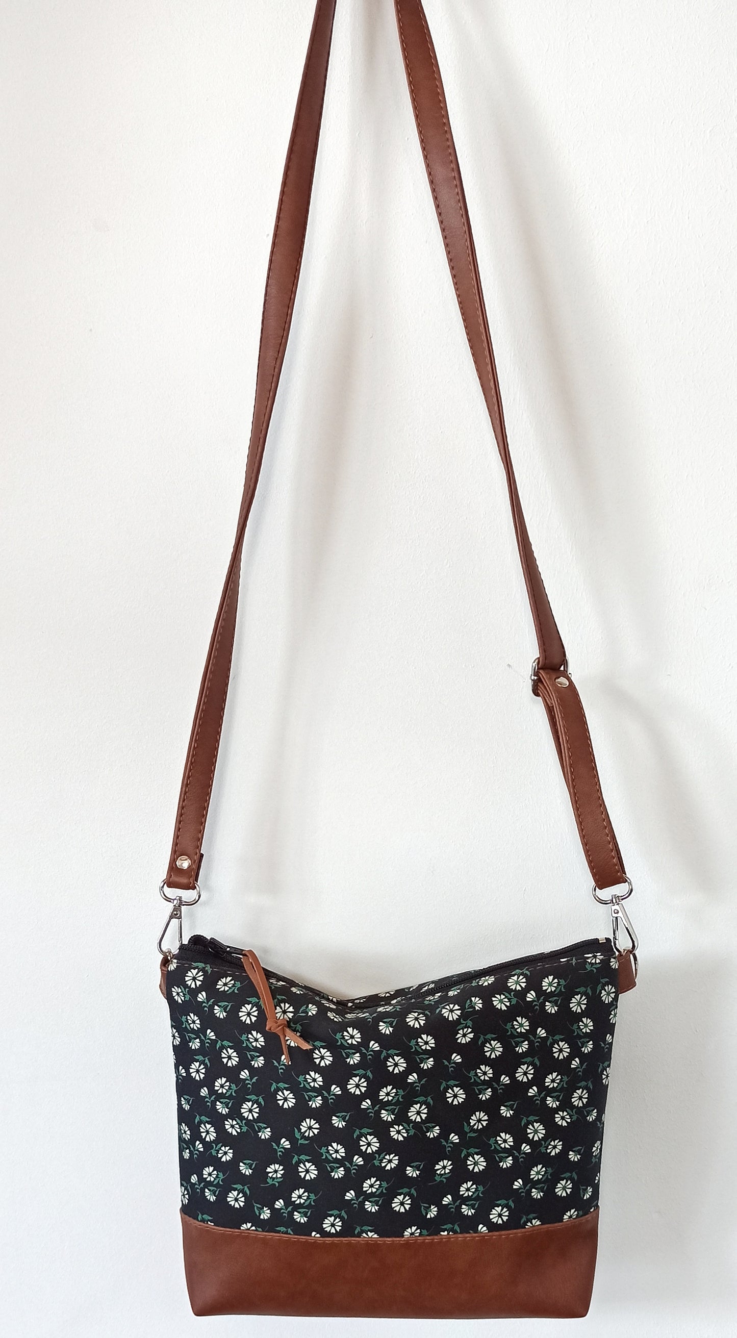 Vegan Crossbody bag- Daisy