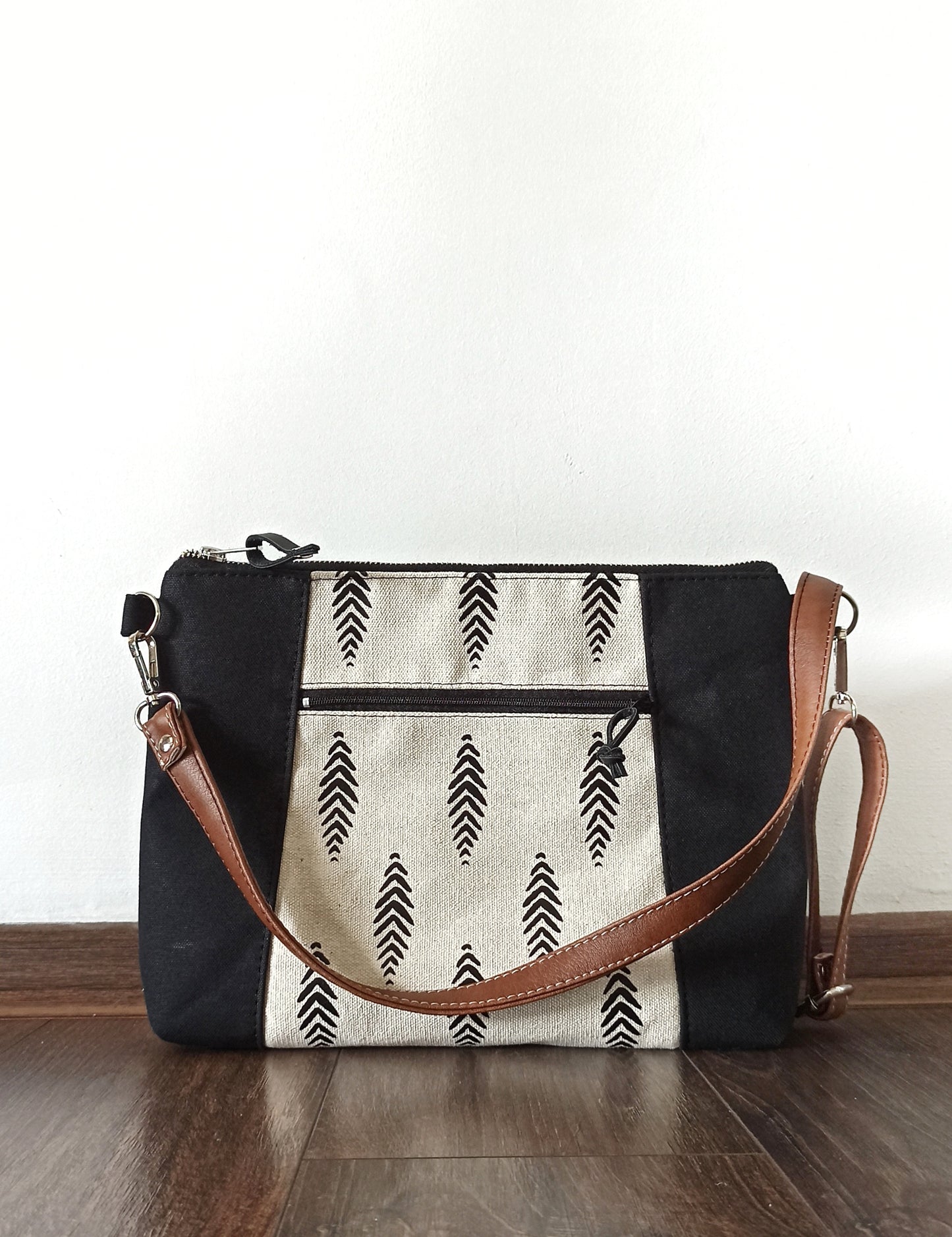 Large Canvas Crossbody bag