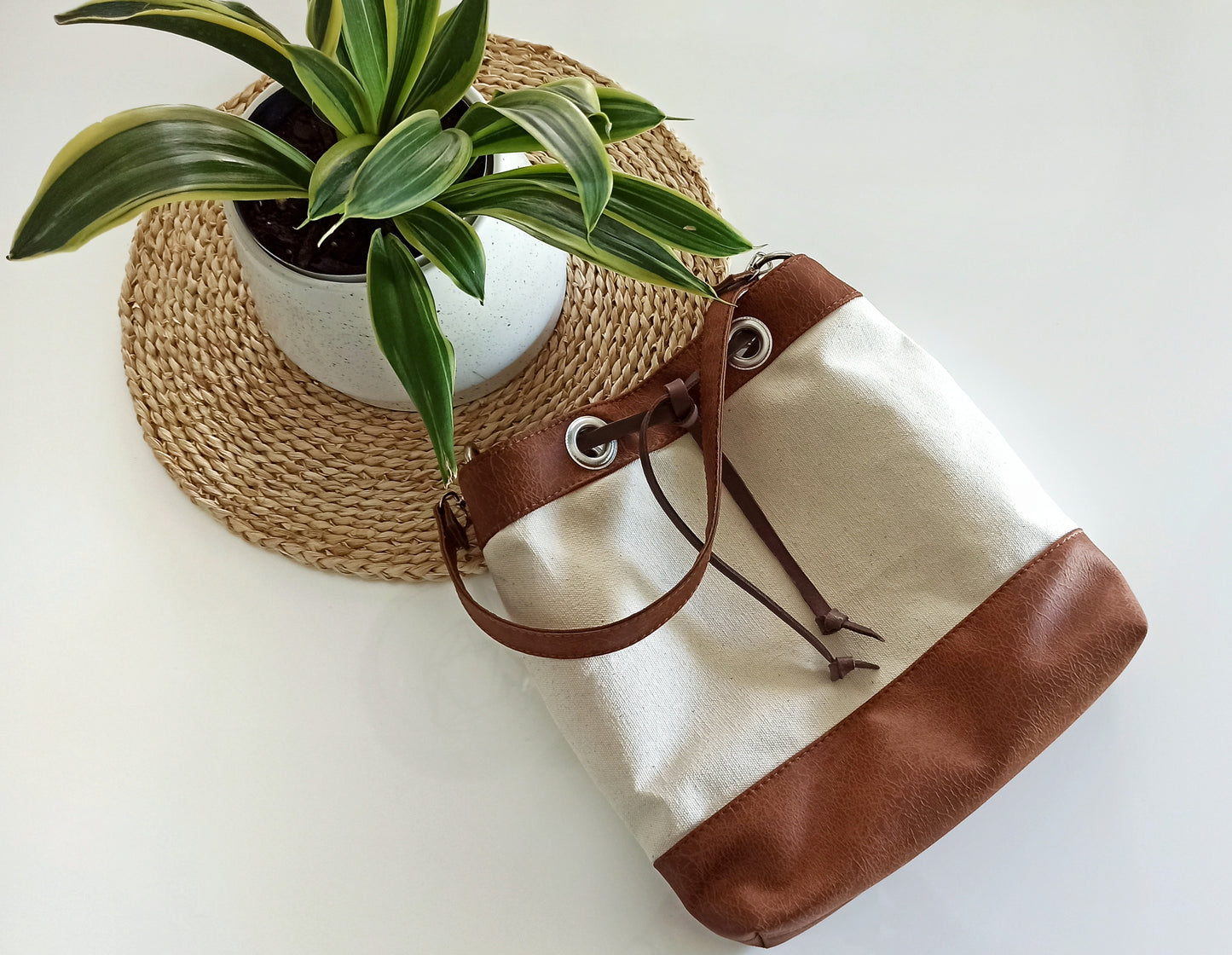 Hobo shoulder bucket bag, Canvas and vegan leather in cream and brown