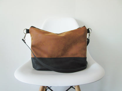 Large crossbody bag- Camel