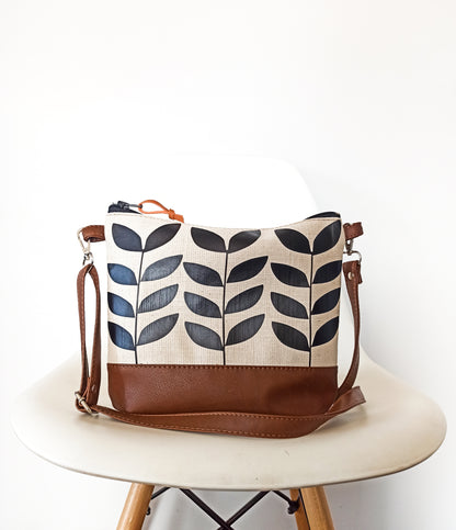 Crossbody bag- Leaf