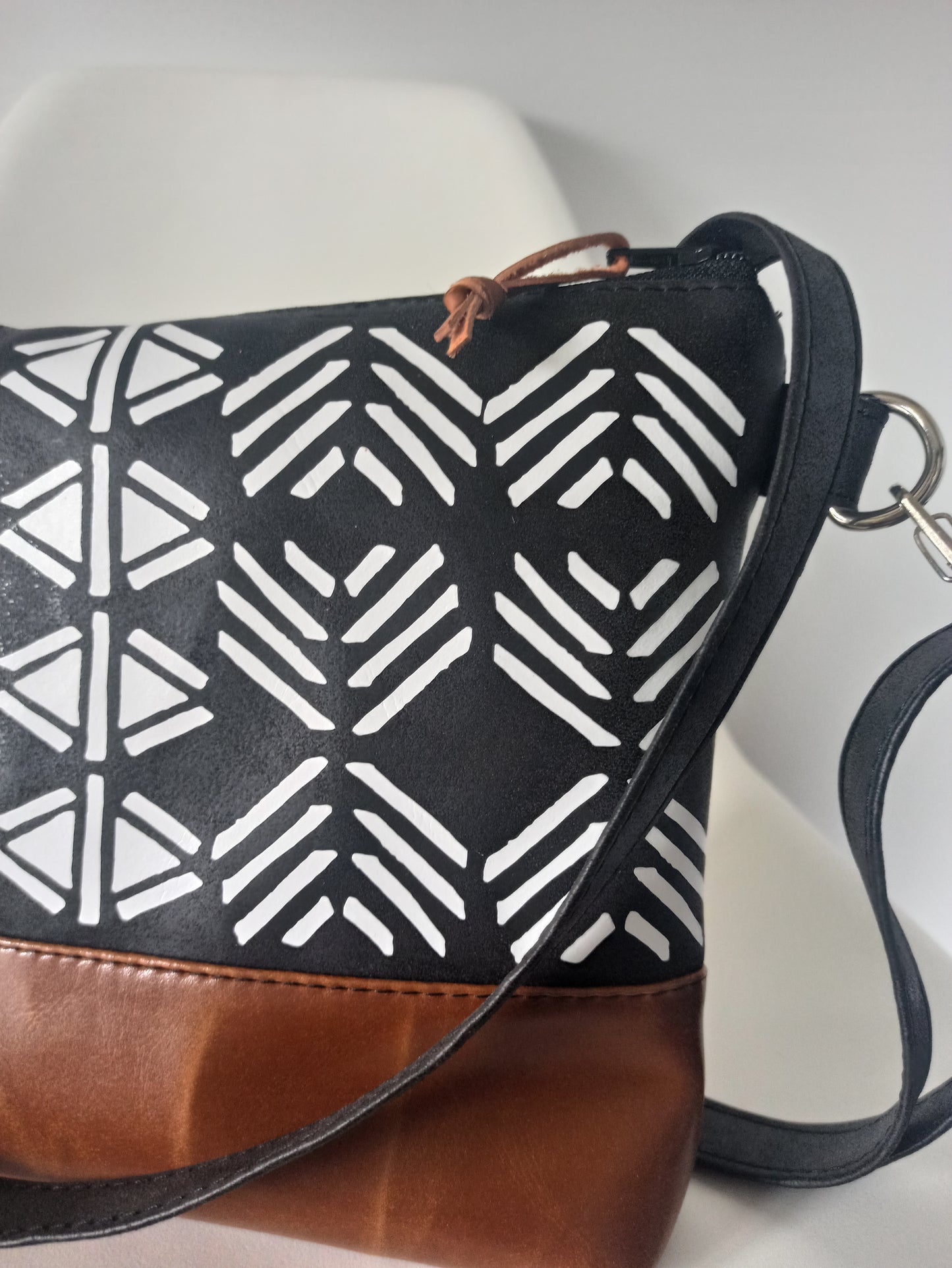 Crossbody bag- Aztec