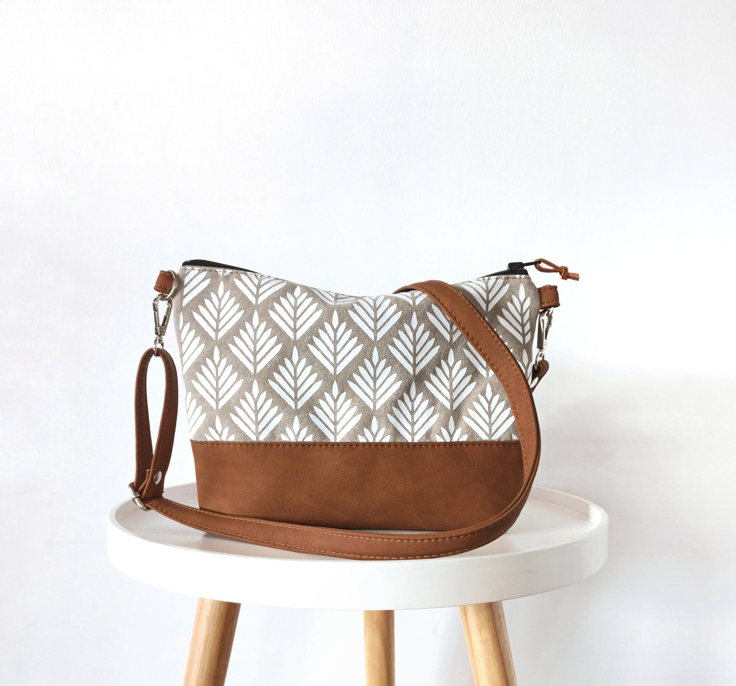 Crossbody bag- White lotus