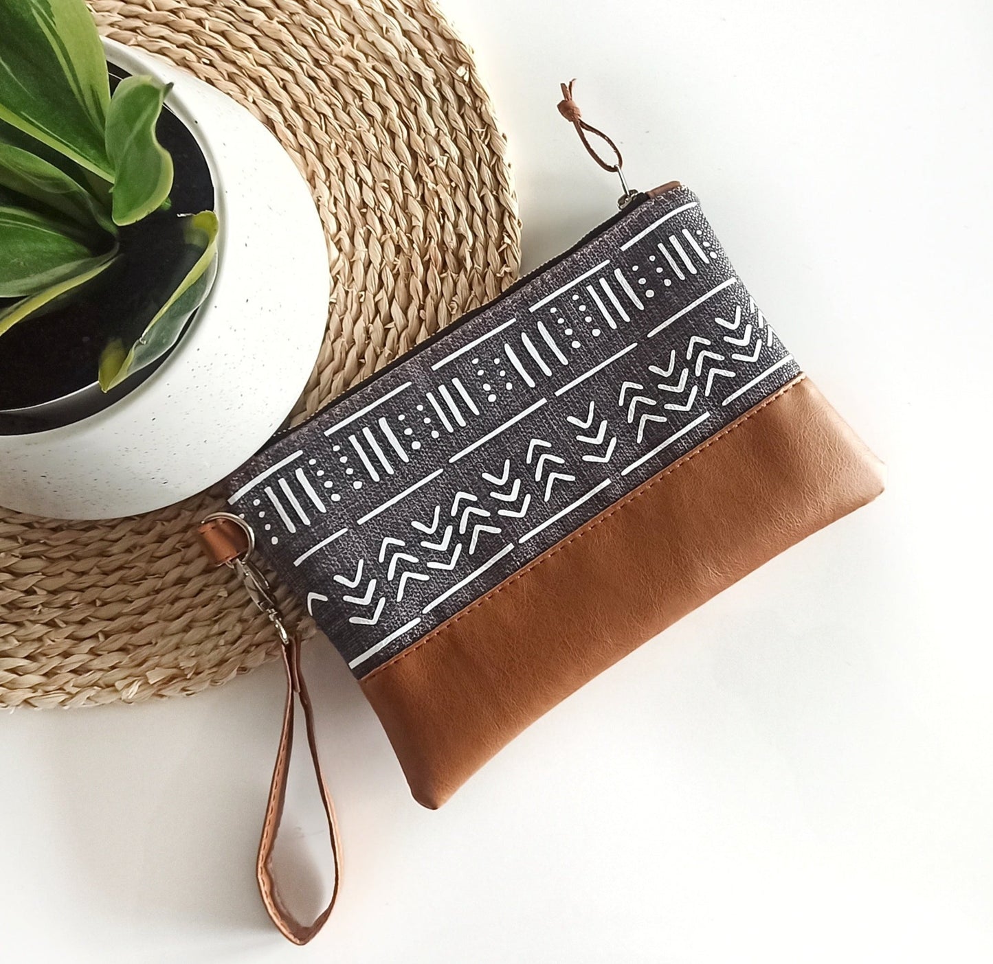 Wristlet purse- Mudcloth