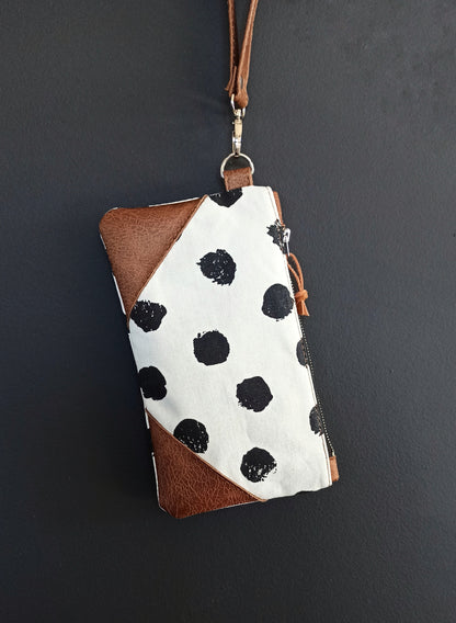 Wristlet purse- Dot