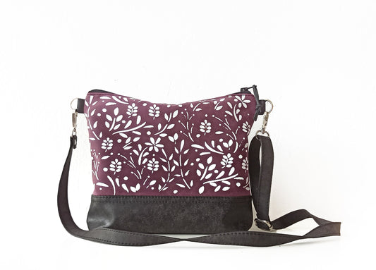 Vegan leather crossbody bag- Plum garden