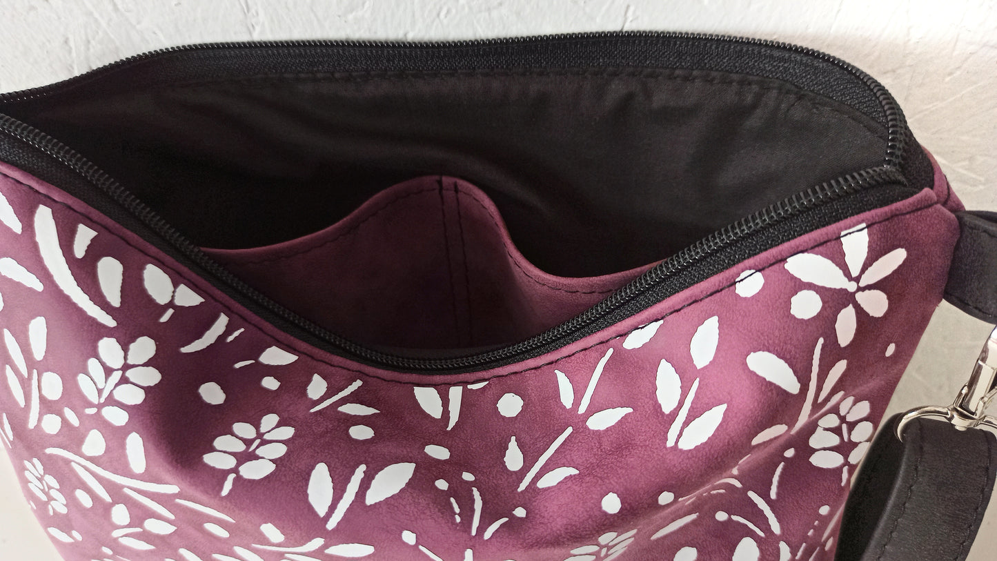 Vegan leather crossbody bag- Plum garden