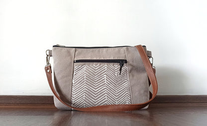 Large Canvas Crossbody bag with geo print in Gray