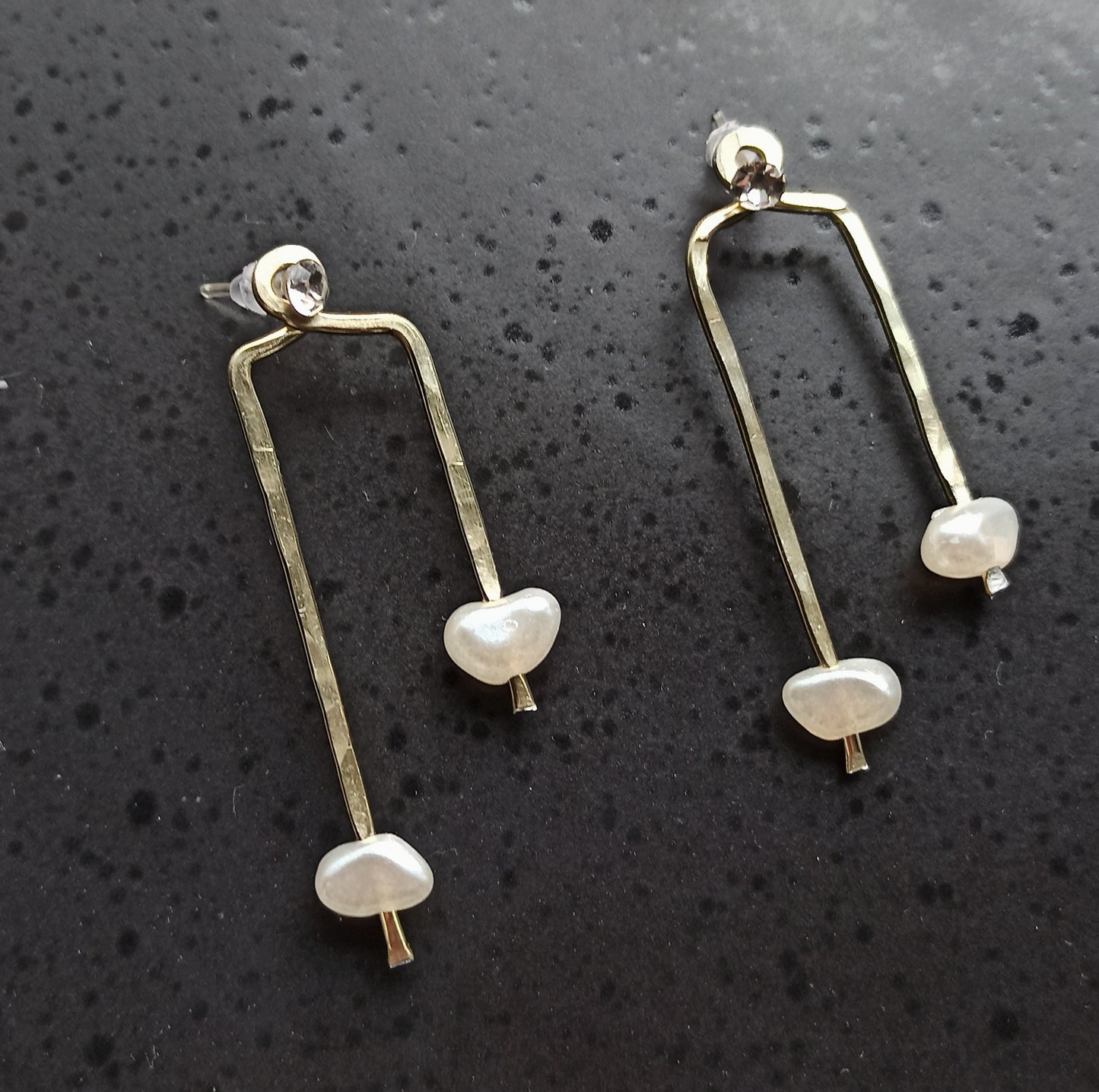 Minimalist drop earring jackets with rice pearl