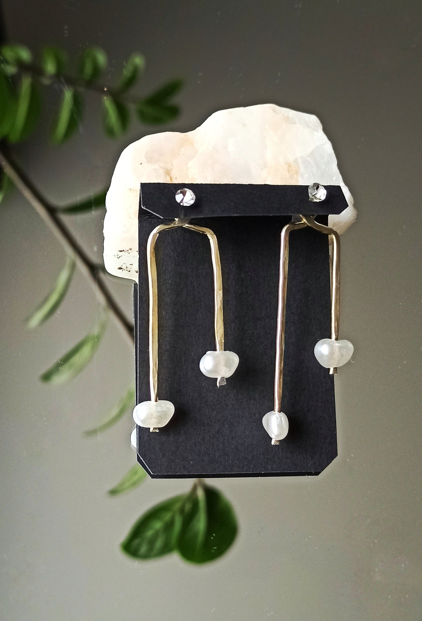 Minimalist drop earring jackets with rice pearl