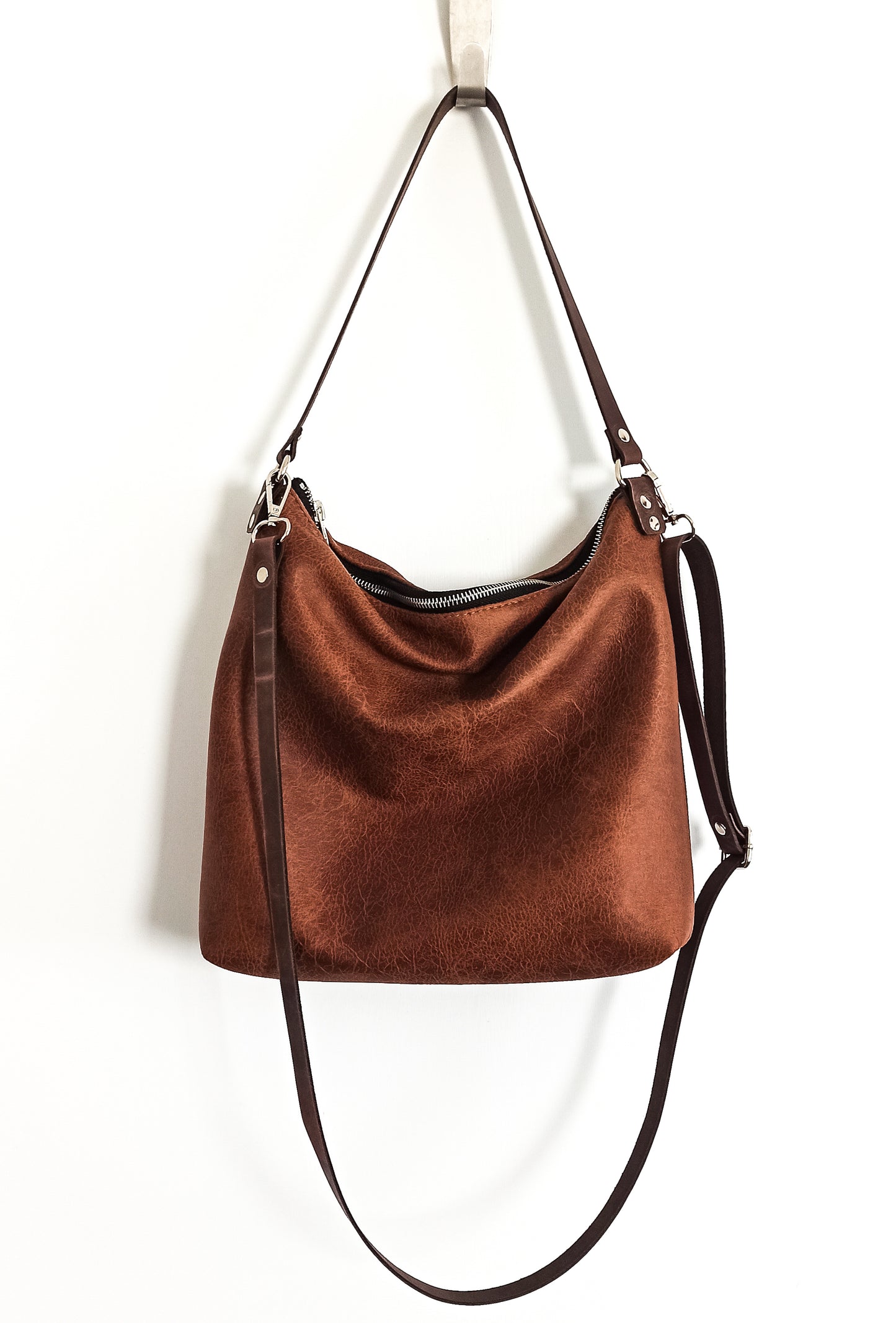 Medium hobo bag- brown