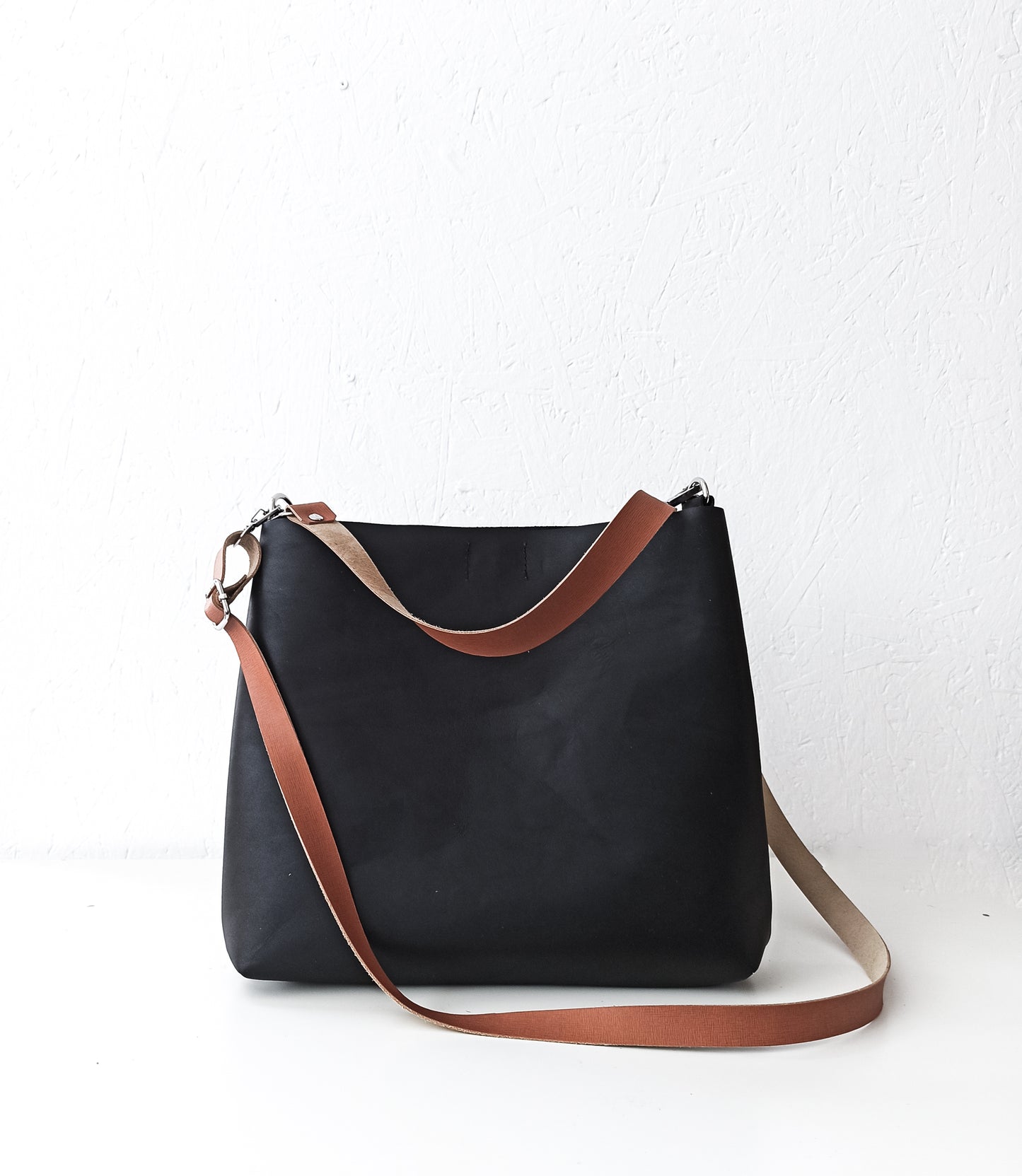 Leather Hobo bag- Minimalist black