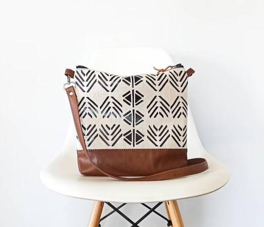 Canvas and vegan leather crossbody bag with boho print, aztec design