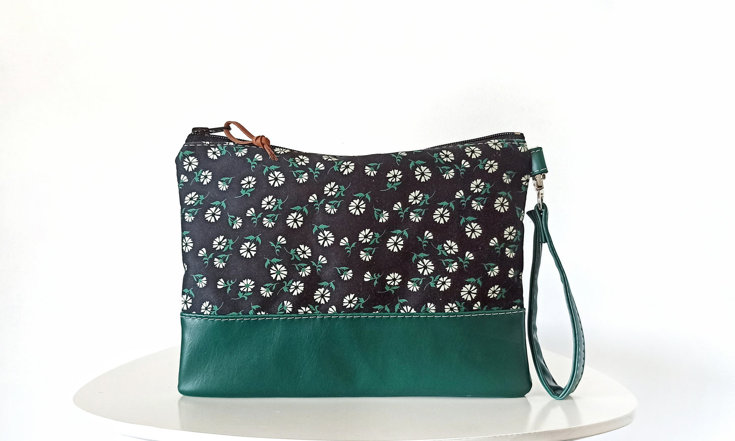 Grab N Go Wristlet Clutch